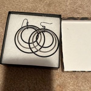 Lia Sophia hula hoop earrings